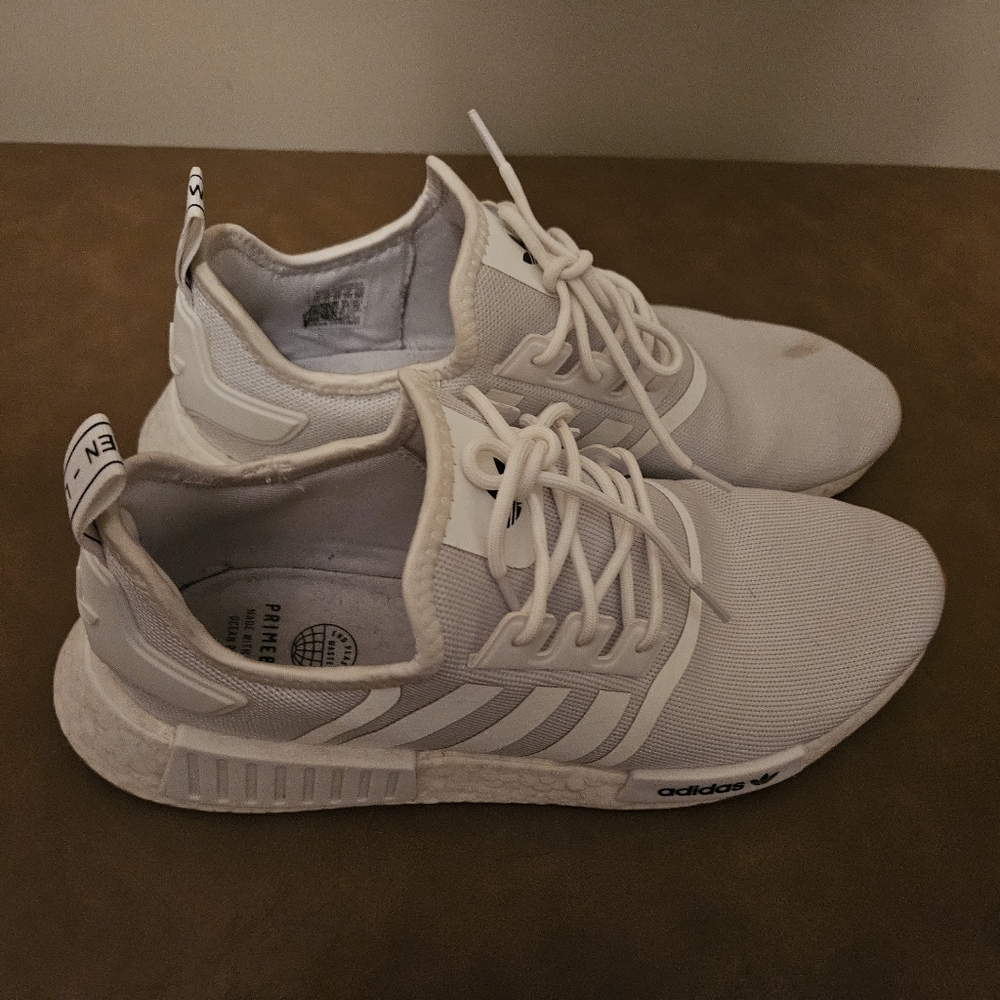 Adidas - Picture 3 of 4